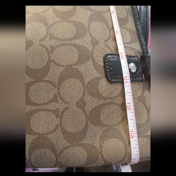 COACH Peyton - Picture 7 of 8